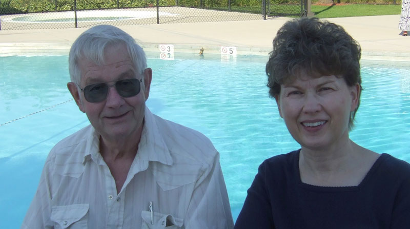 Dinner-by-the-pool-8-9-08-022--3